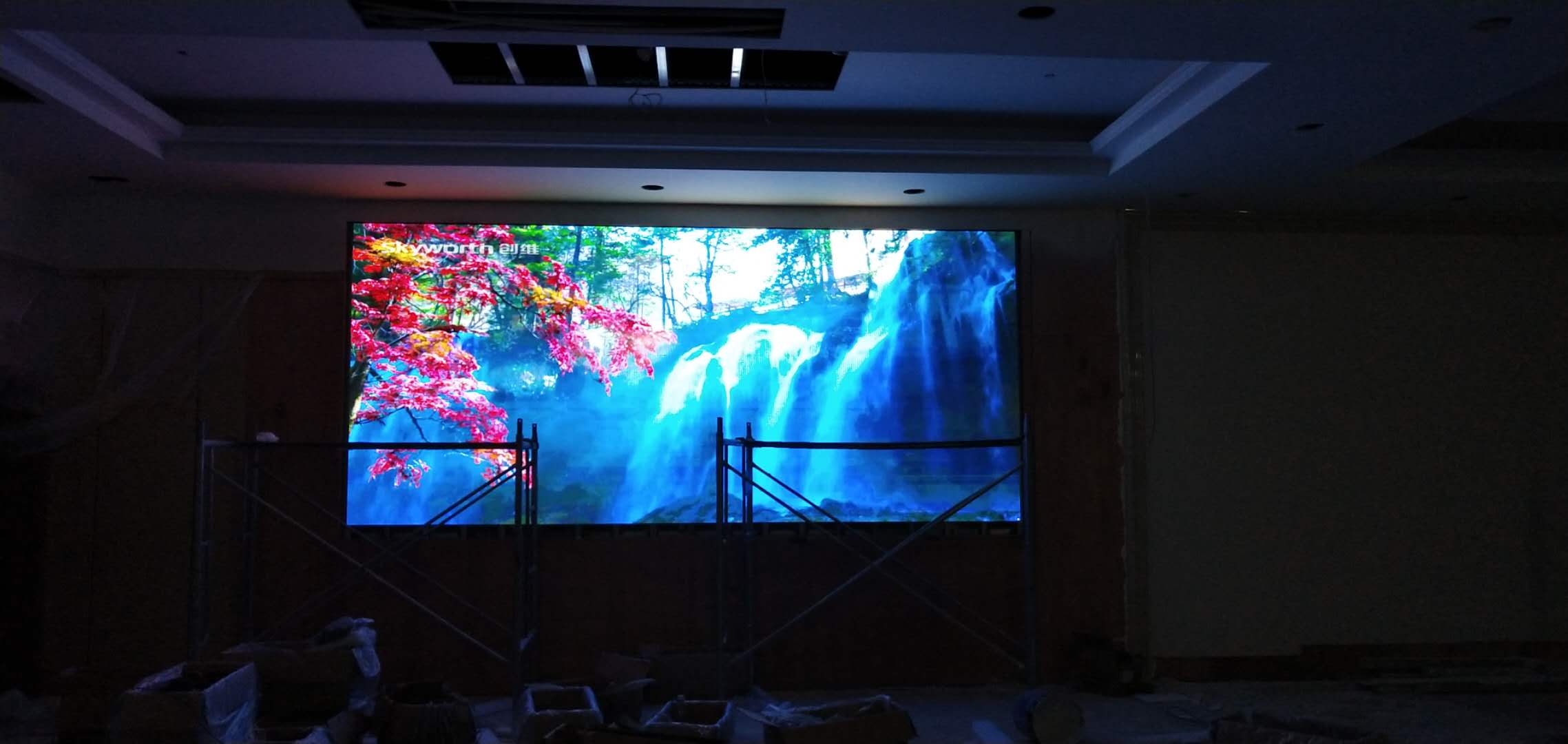 江蘇南京室內p4 兩塊10平方酒店LED顯示屏